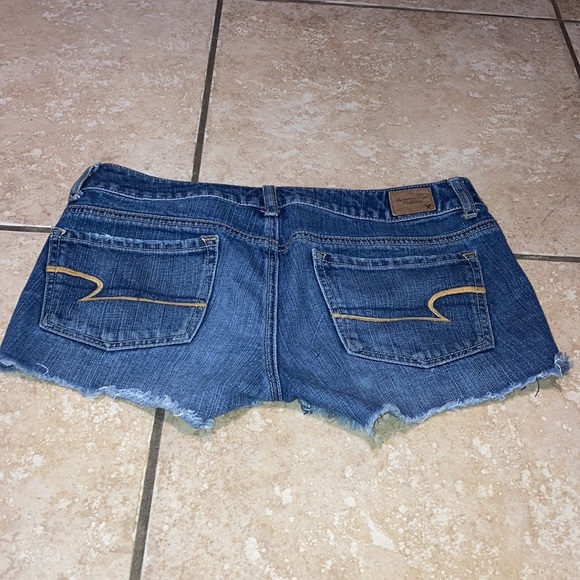 American eagle Jean Shorts Size 4 - Picture 2 of 3